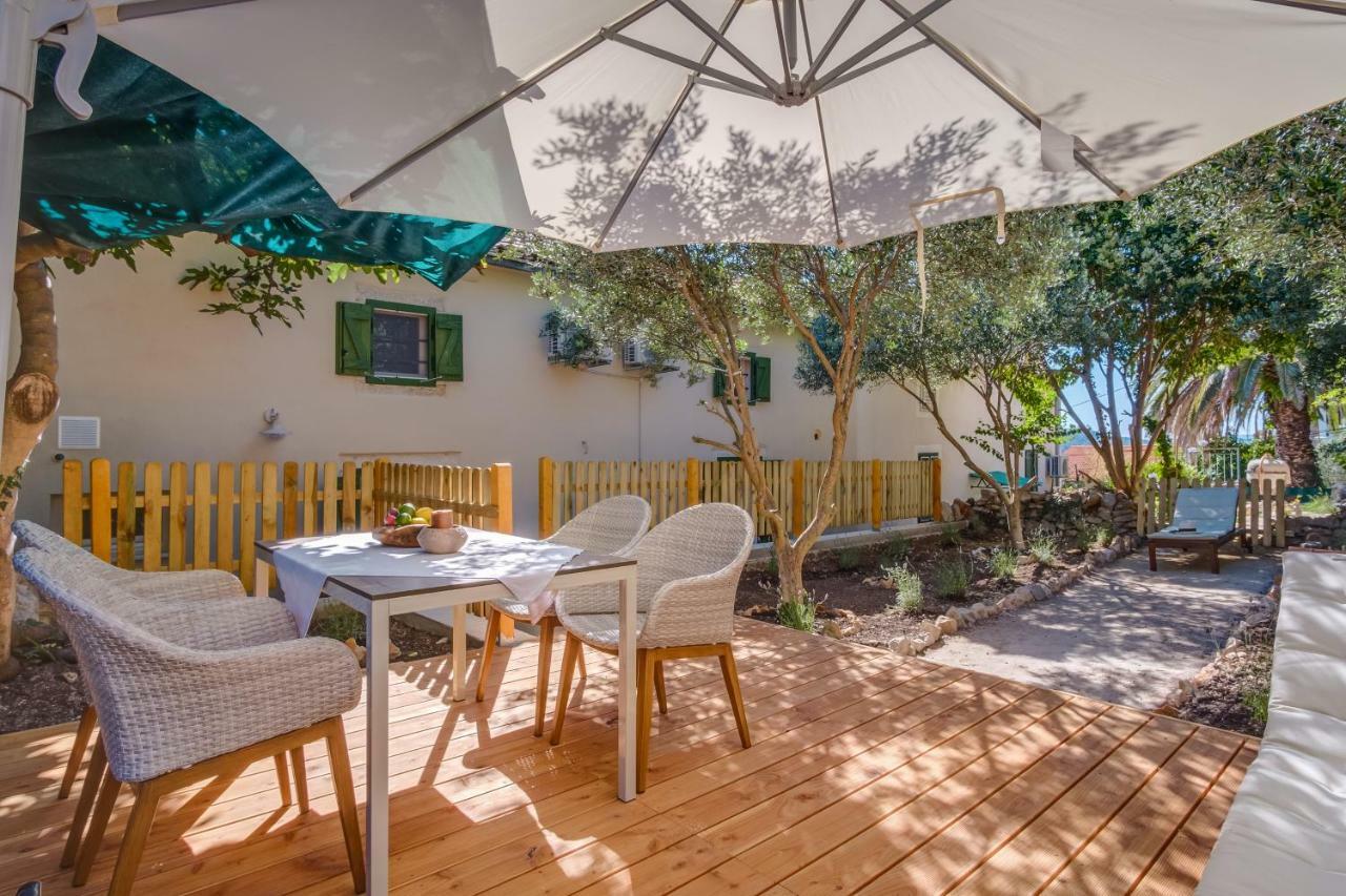 Casa Rustica Apartment Mali Losinj Exterior photo
