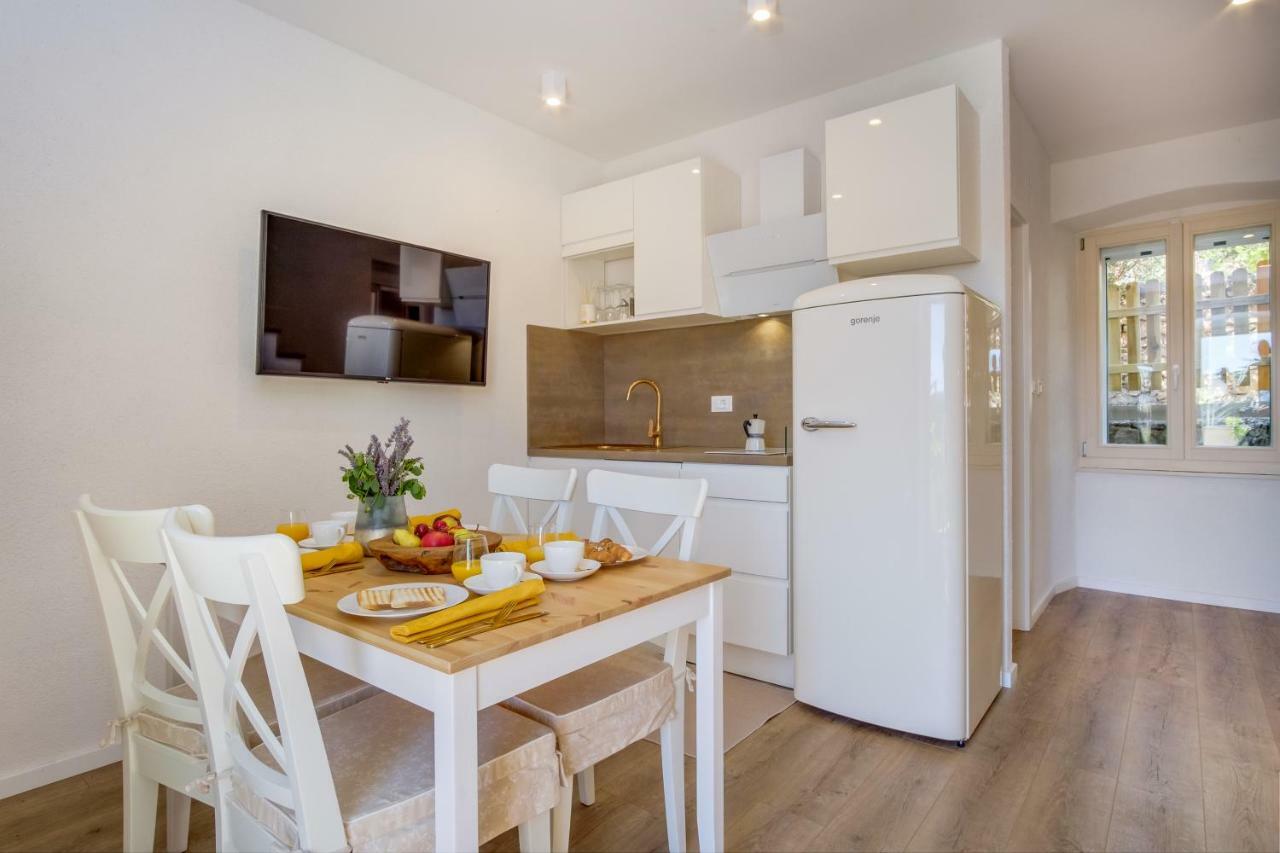 Casa Rustica Apartment Mali Losinj Exterior photo